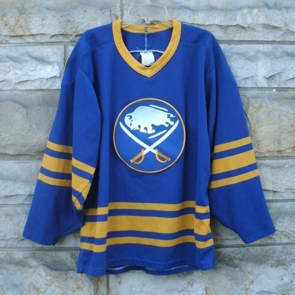 Vintage Buffalo Sabres NHL Hockey Jersey